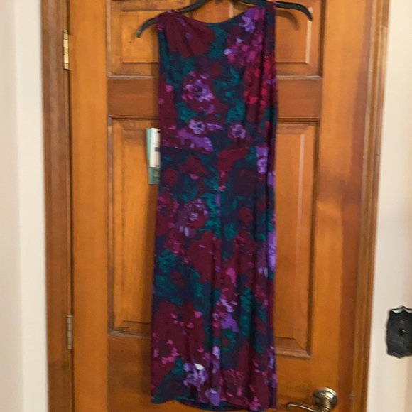 Purple Multi colored sleeveless Dress size 8! - Picture 6 of 7